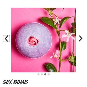 Lush bath bombs